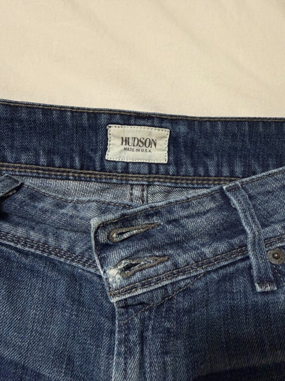 Hudson Croxley Mid-Rise Denim Shorts Cosmopolitan Size 28 - Picture 7 of 11